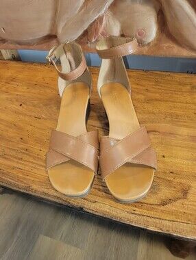 UGG Eugenia Size 9 Brown LeatherAnkle-Strap 2.5" Wedge Sandals